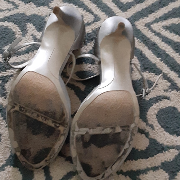 Nine West silver fancy heels - Picture 7 of 12